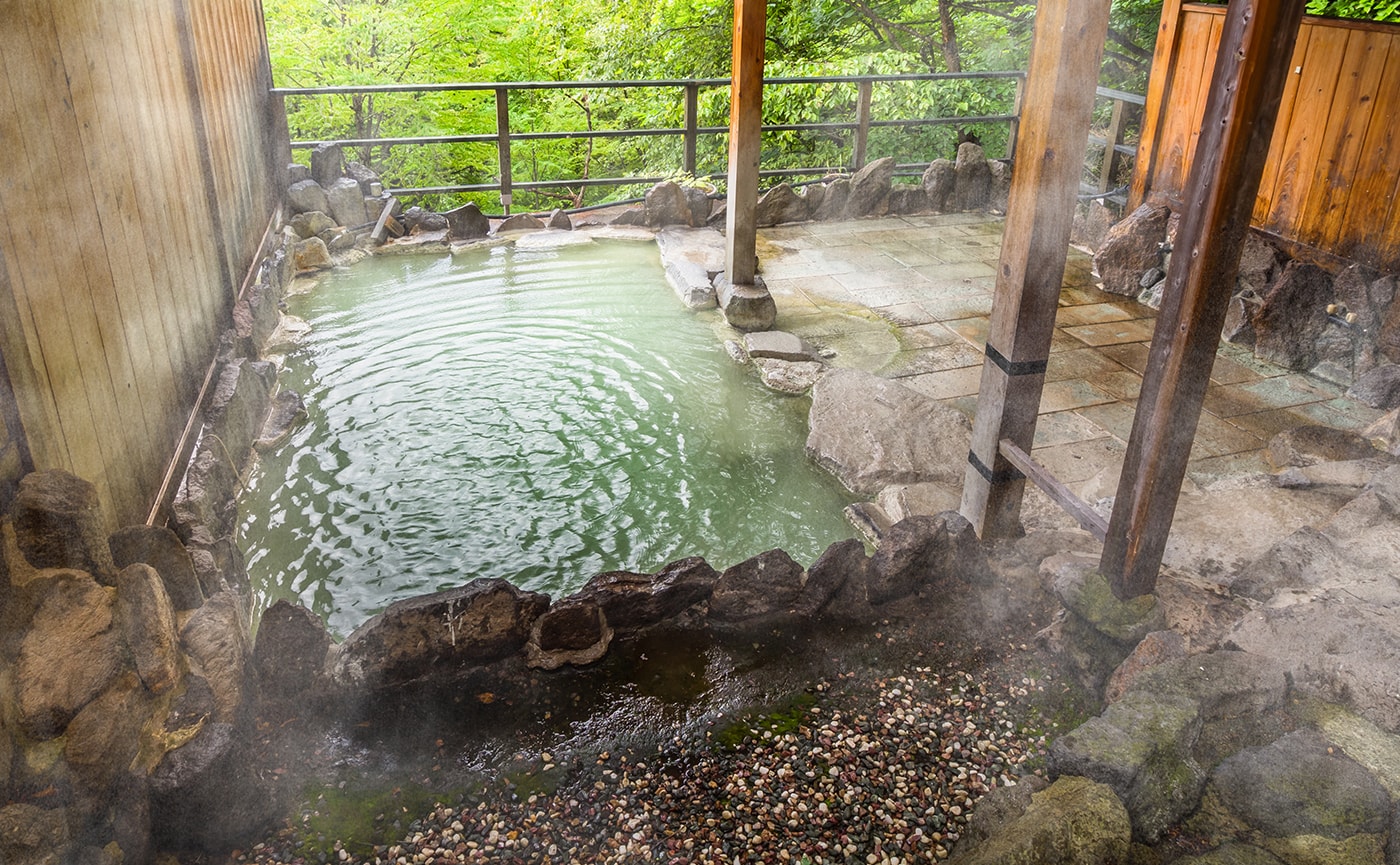 露天風呂岩の湯（混浴）・子宝の湯（ご婦人用） 01